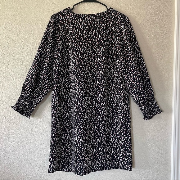 Ann Taylor Factory Dresses & Skirts - Ann Taylor Shift Dress Women’s 4 Multicolor Spots Relaxed Ruched Cuff Round Neck